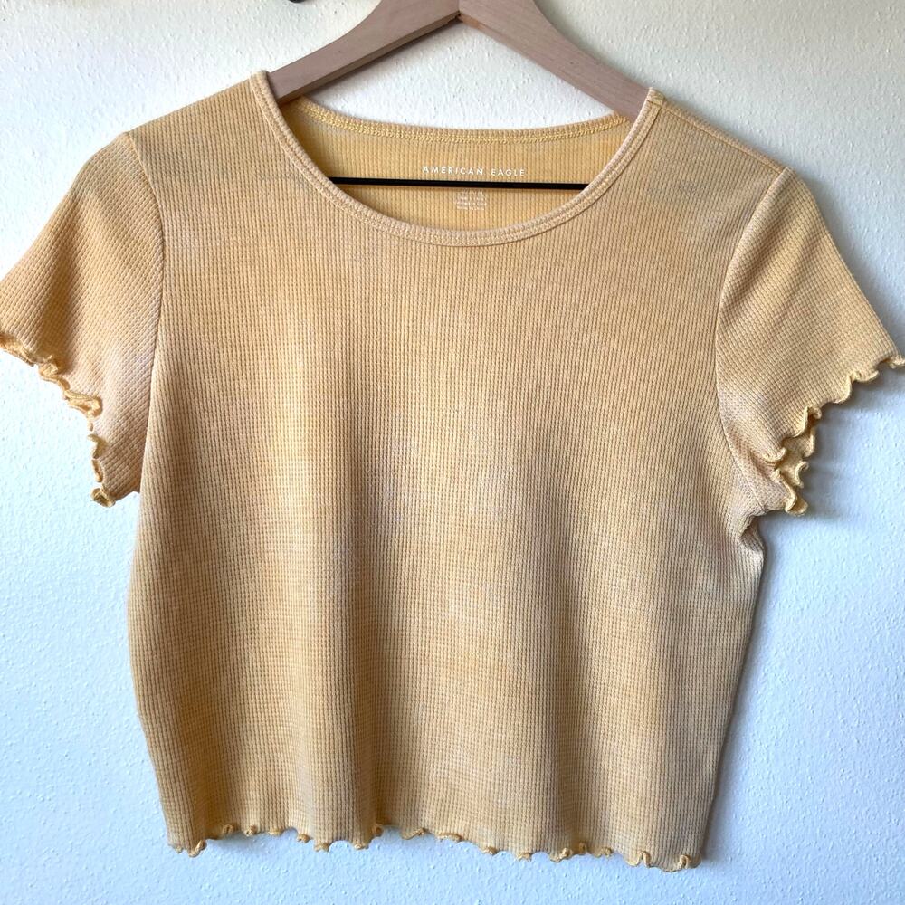 American Eagle Short Sleeve Top Medium in Light Yellow